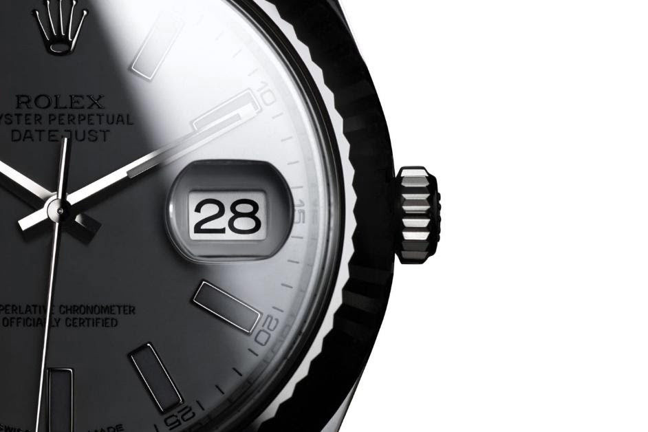 Kính sapphire cyclops tác động đến chi phí thay kính đồng hồ sapphire giá bao nhiêu