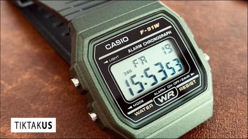 Đối với đồng hồ sport watch điện tử 3 nút