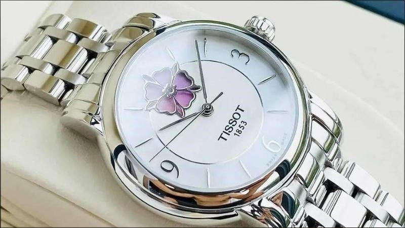 Đồng hồ Mathey Tissot đến từ Thụy Sĩ, chất lượng cao cho nữ sinh cấp 3