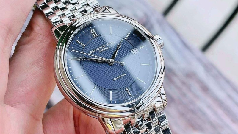 Đồng hồ Raymond Weil là lựa chọn xứng tầm với thiết kế và chất lượng cao
