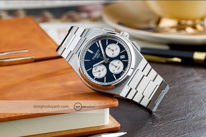Đồng hồ Tissot PRX Chronograph 6 kim 3 nút nổi bật, minh họa cách chỉnh đồng hồ 6 kim 3 nút Tissot.