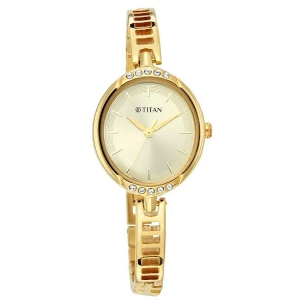 Đồng hồ nữ Titan 2637YM01 mặt nhỏ dây kim loại bền bỉ