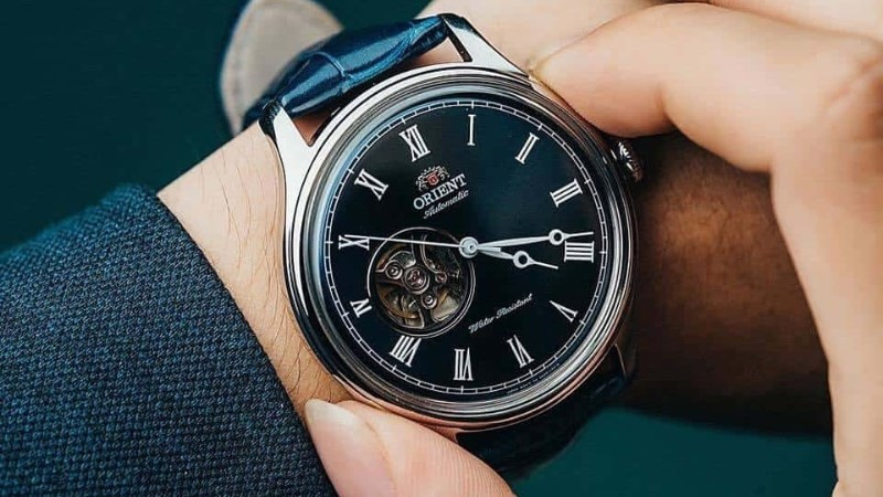 Hướng dẫn chọn đúng size đồng hồ đeo tay nữ giúp đeo đẹp mắt và thoải mái hơn