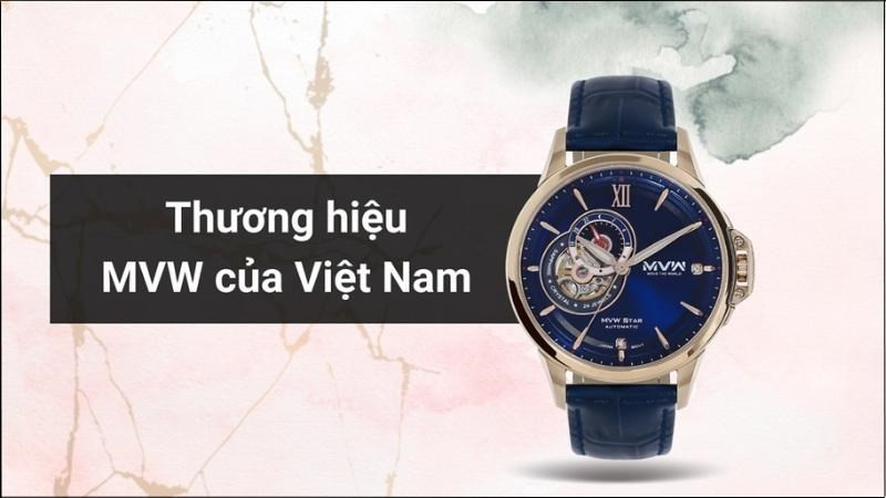 Khung viền màu vàng giúp đồng hồ lộ cơ giá rẻ trở nên sang trọng hơn