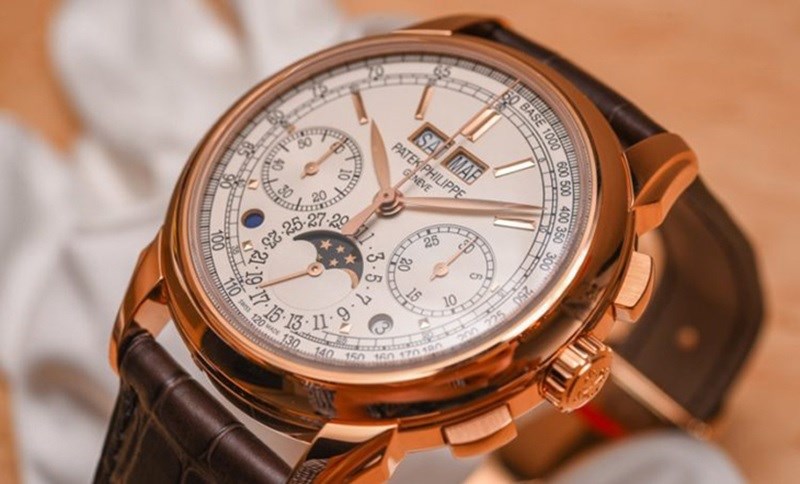 Khám Phá Các Loại Bộ Máy Đồng Hồ Thụy Sĩ: Manual, Automatic và Quartz