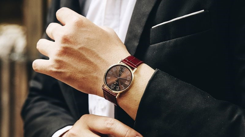 Đồng hồ TITAN 37.4mm Nam 1595WL03 dây da nâu, thiết kế thanh lịch nhưng đầy phá cách