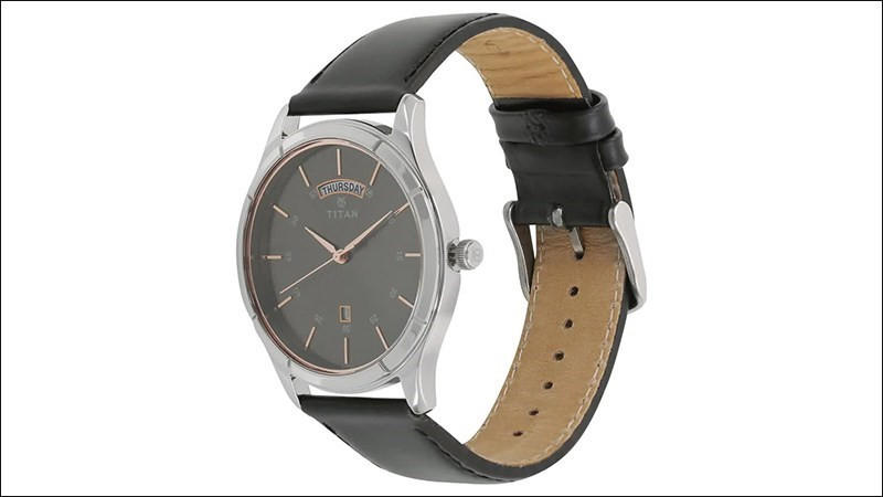 Đồng hồ TITAN 42mm Nam 1767SL02 dây da đen, thiết kế cổ điển, trưởng thành và mặt tròn mỏng
