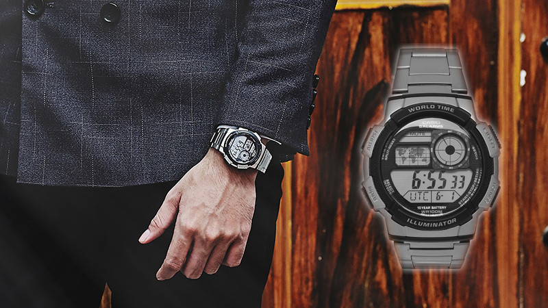 Đồng hồ Casio AE-1000WD-1AVSDF dây kim loại với khả năng chống nước 10 ATM