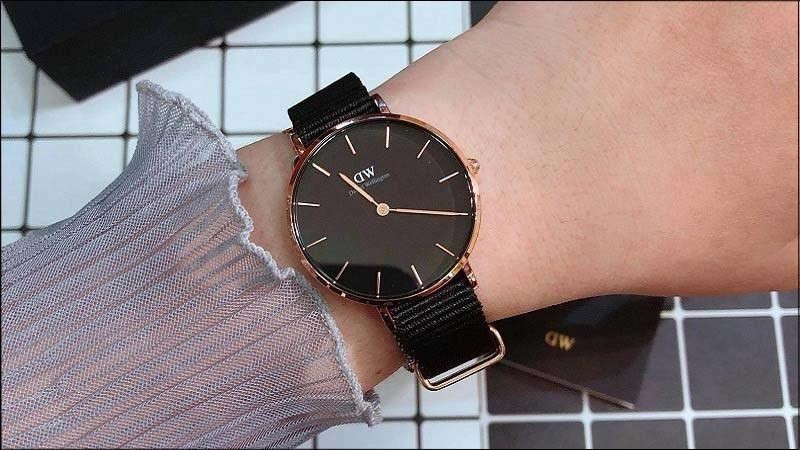 Đồng hồ Daniel Wellington (DW) – một trong các hãng đồng hồ nổi tiếng được giới trẻ Việt Nam yêu thích