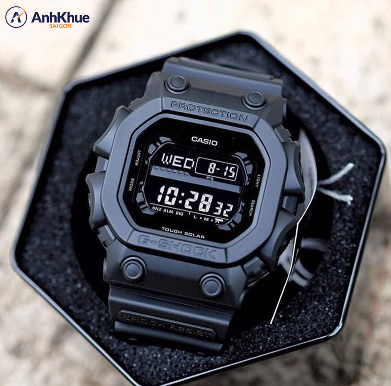 Chiếc đồng hồ G-Shock Tough Solar GX-56BB, một trong những mẫu G-Shock có kích thước lớn nhất