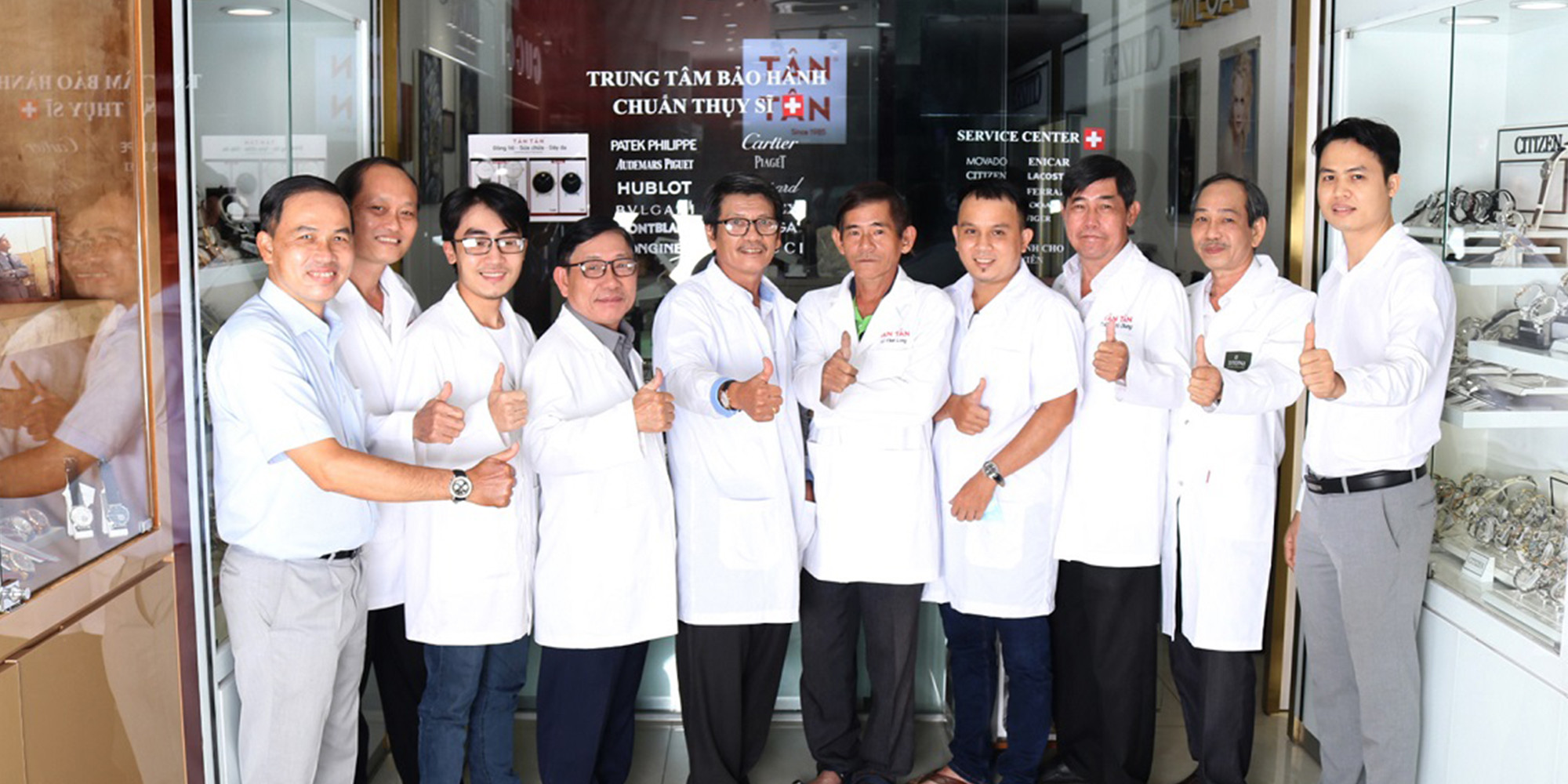 Trung tâm bảo dưỡng và sửa chữa đồng hồ đạt chuẩn Thụy Sĩ, chuyên nghiệp trong việc thay mặt kính đồng hồ HCM