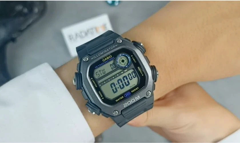 Đồng hồ Casio DW-291HX-1AVDF với khả năng chống nước vượt trội, phù hợp sinh viên nam