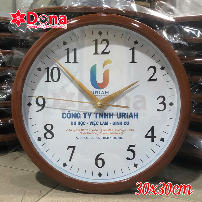Đồng hồ treo tường vành sơn vân giả gỗ tự nhiên