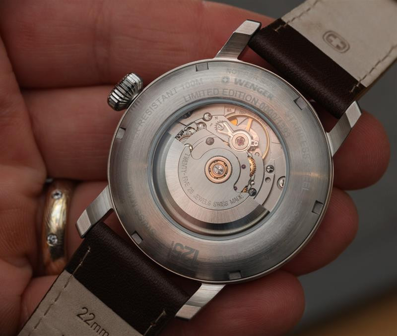 Bộ máy chất lượng cao Swiss Made của đồng hồ Wenger