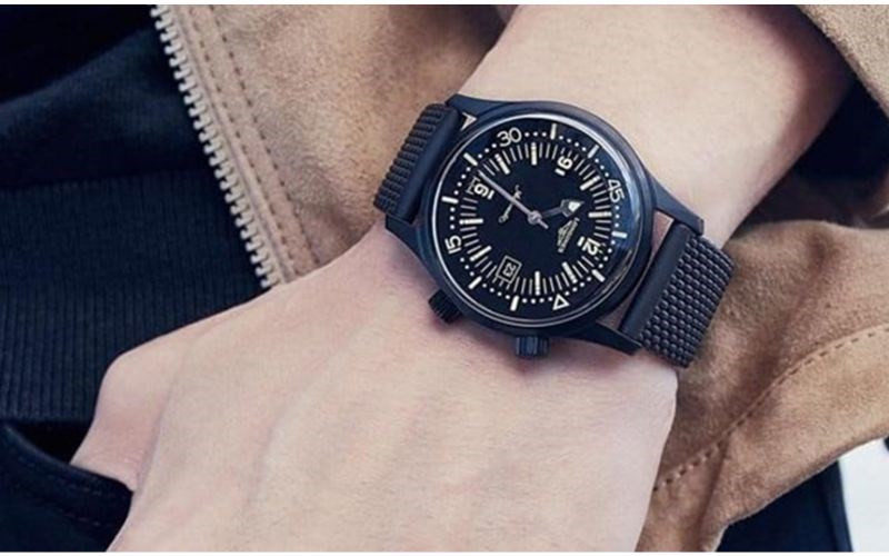 Cách chọn kích thước đồng hồ phù hợp với cổ tay, đảm bảo thoải mái khi đeo