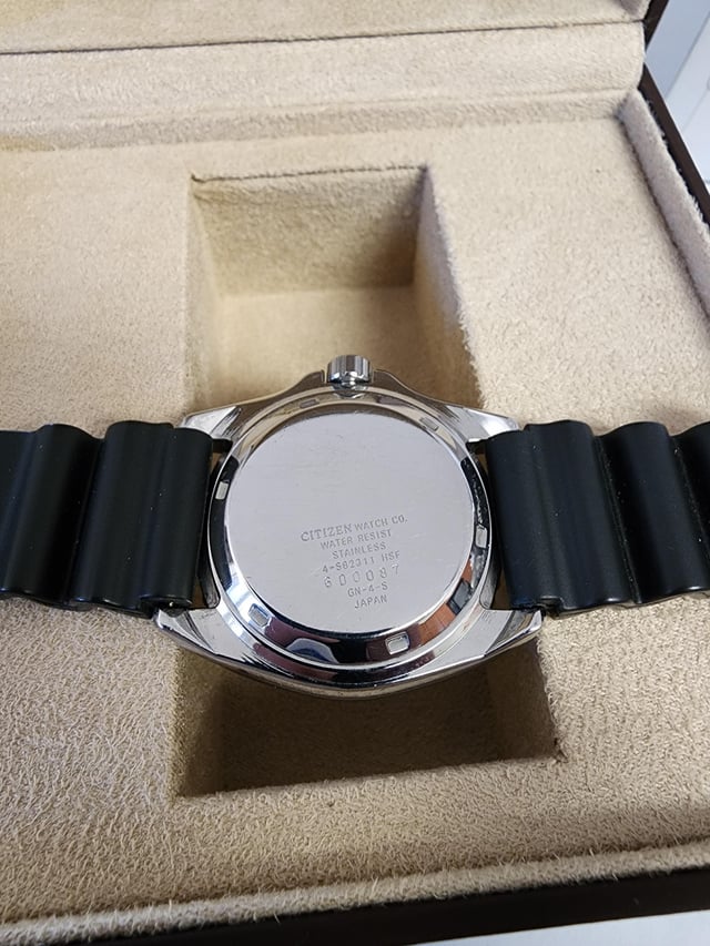 Đồng Hồ Citizen GN-4-S: Giải Mã Ký Hiệu Đằng Sau Vỏ Máy
