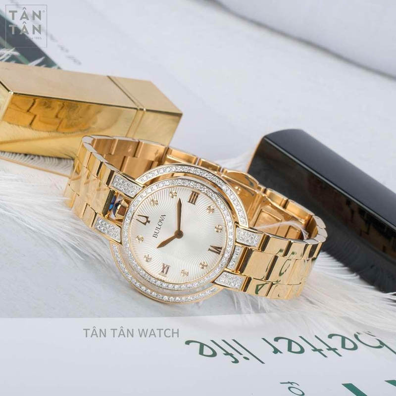 Đồng hồ nữ Bulova Diamonds, nổi bật với những viên kim cương lấp lánh trên thiết kế sang trọng.