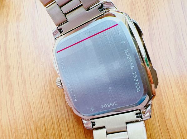 Đồng Hồ Fossil All Stainless Steel: Tìm Hiểu Về Chất Liệu, Ưu Điểm & Phong Cách Hoàn Hảo