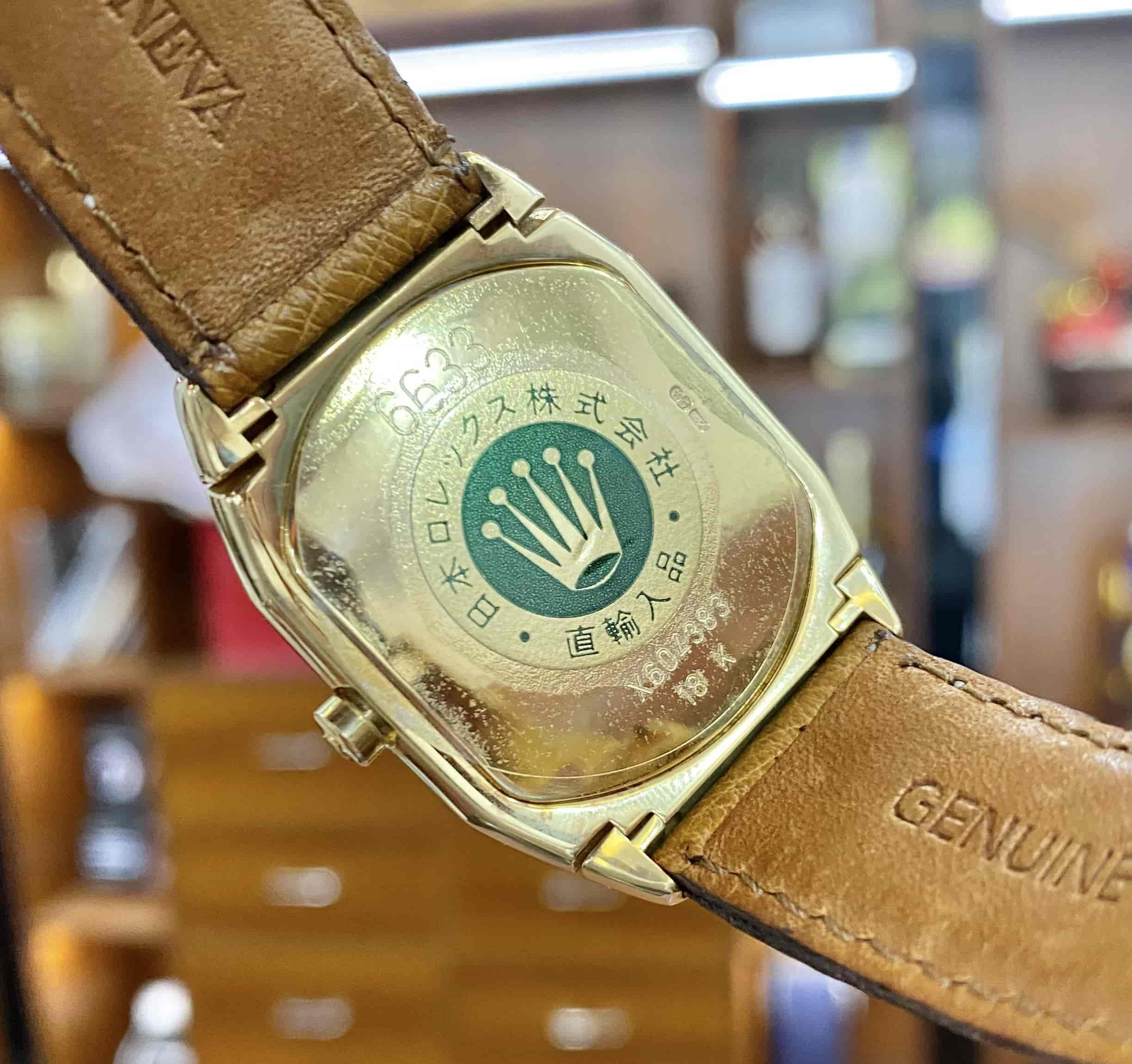 Đồng hồ Rolex Cellini 6633 chính hãng trên cổ tay, thể hiện kích thước mặt số độc đáo