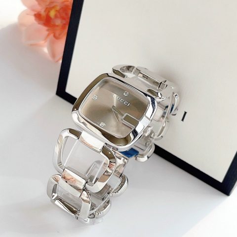 Chăm Sóc Đồng Hồ Nữ Gucci Stainless Steel: Hướng Dẫn Toàn Diện Từ A-Z Để Luôn Bền Đẹp Chăm Sóc Đồng Hồ Nữ Gucci Stainless Steel: Hướng Dẫn Toàn Diện Từ A-Z Để Luôn Bền Đẹp