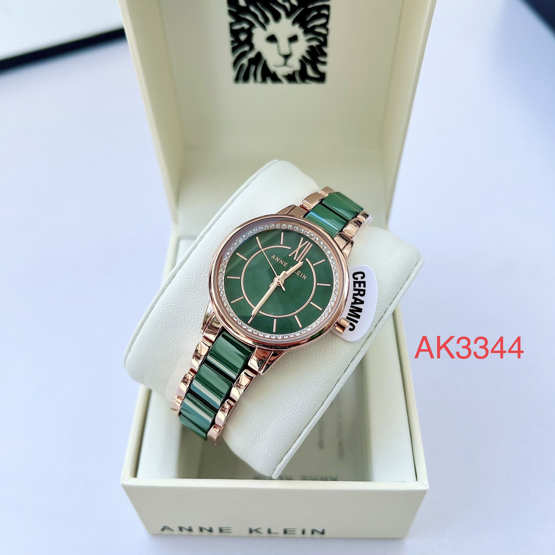 Đồng hồ Anne Klein xanh lá