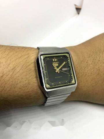 Đồng Hồ Seiko 5 Chạy Cơ: Biểu Tượng Của Chất Lượng Và Phong Cách Bền Vững