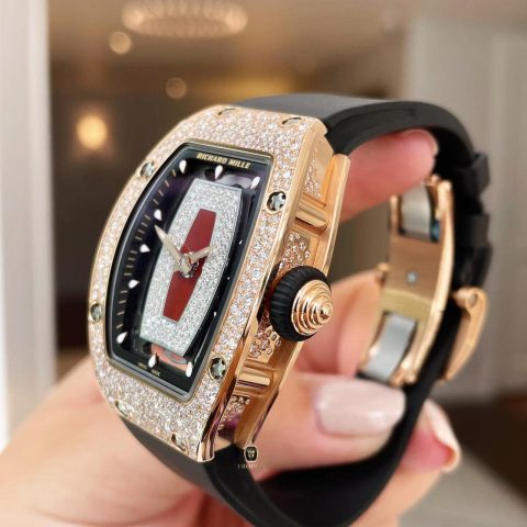 Giá Đồng Hồ Richard Mille Nữ: Khám Phá Sự Xa Xỉ Và Đẳng Cấp Tối Thượng