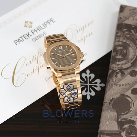 Đồng Hồ Automatic Nữ Chính Hãng: Biểu Tượng Của Vẻ Đẹp Vượt Thời Gian