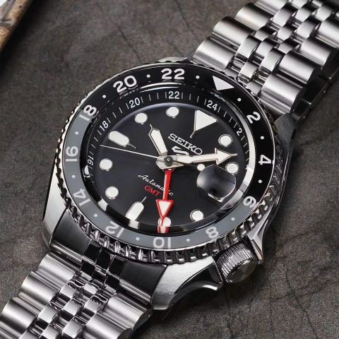 Đồng Hồ Seiko 5 Chạy Cơ: Biểu Tượng Của Chất Lượng Và Phong Cách Bền Vững