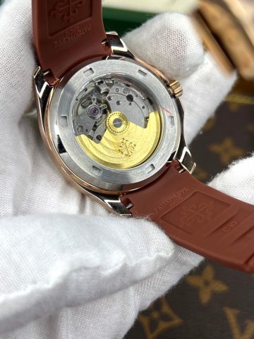Đồng Hồ Patek Philippe Nhật Bản: Sự Thật Đằng Sau Khái Niệm Gây Hiểu Lầm