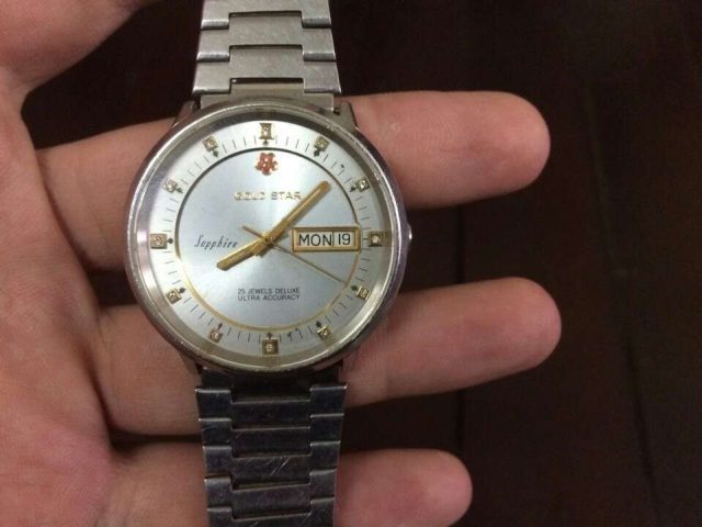 Đồng Hồ Gold Star Sapphire Cổ: Di Sản Vượt Thời Gian Của Đẳng Cấp và Tinh Hoa Chế Tác