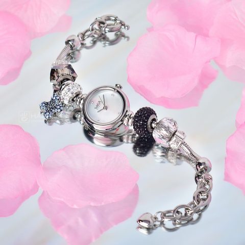 Đồng Hồ Pandora Giá Bao Nhiêu? Khám Phá Sự Thật Về Thương Hiệu Trang Sức Nổi Tiếng