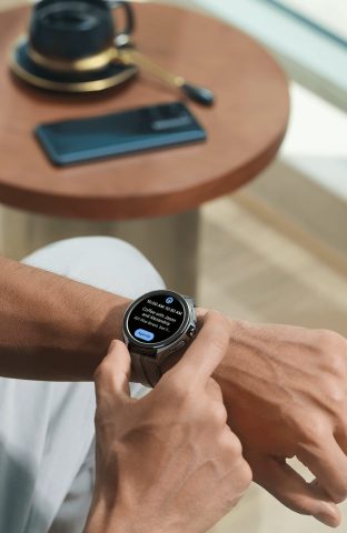 Đồng Hồ Thông Minh Mi Band 2: Vòng Đeo Tay "Quốc Dân" Tạo Nên Cơn Sốt Một Thời