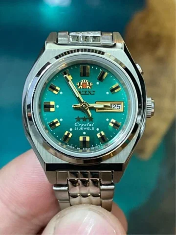Đồng Hồ Orient AAA Crystal 27 Jewels: Giải Mã Khái Niệm Và Hướng Dẫn Mua Hàng Thông Thái