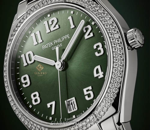 Đồng hồ Le Chateau Sapphire Crystal: Biểu Tượng Sang Trọng và Bền Bỉ