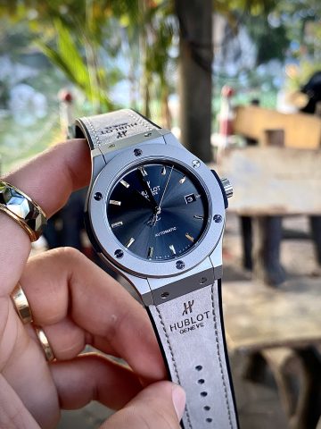 Bí Quyết Tìm Kiếm Shop Đồng Hồ Replica Uy Tín: Hướng Dẫn Toàn Diện Cho Người Mua Thông Thái