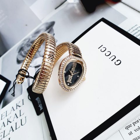 Đồng Hồ Just Cavalli Rắn Ngậm Tiền: Biểu Tượng Của Đẳng Cấp Và Tài Lộc Đồng Hồ Just Cavalli Rắn Ngậm Tiền: Biểu Tượng Của Đẳng Cấp Và Tài Lộc