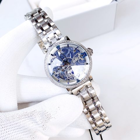 Đồng hồ cơ Automatic nữ chính hãng: Biểu Tượng Của Đẳng Cấp và Nghệ Thuật Chế Tác Vượt Thời Gian