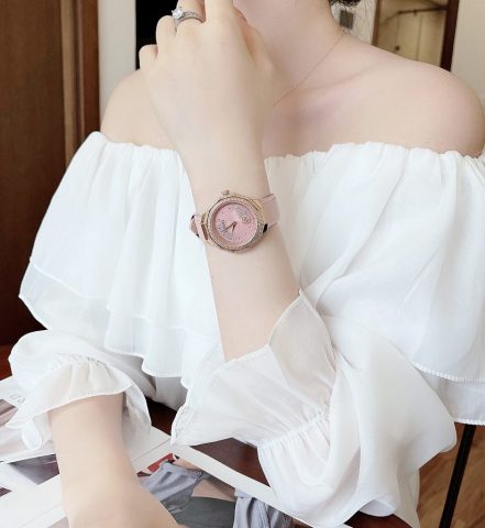 Đồng Hồ New Look Của Nước Nào? Khám Phá Nguồn Gốc Và Đặc Điểm