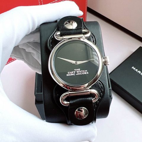 Đồng Hồ Marc Jacobs Dây Da: Biểu Tượng Phong Cách Thanh Lịch và Hiện Đại