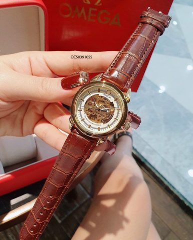 Đồng Hồ Cơ Omega Giá Bao Nhiêu? Khám Phá Giá Trị Thực Và Cách Sở Hữu