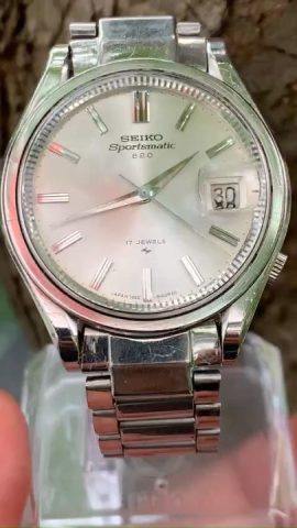 Đồng hồ Seiko Sportsmatic 17 Jewels: Biểu tượng thời gian cổ điển từ Nhật Bản