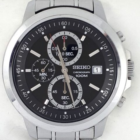 Đồng Hồ Seiko Chronograph 100m 4T57: Vẻ Đẹp Thể Thao Kết Hợp Cùng Độ Chính Xác Vượt Trội