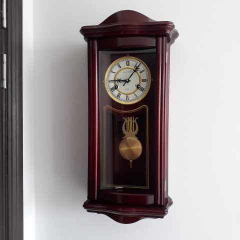 Giá Đồng Hồ Quả Lắc Cổ: Hướng Dẫn Toàn Diện Từ Chuyên Gia