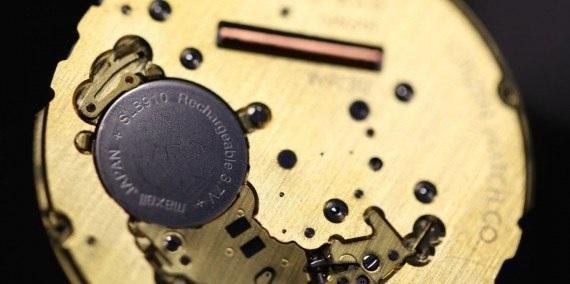 Cách Mua Pin Đồng Hồ Eco Drive: Giải Mã Công Nghệ Và Hướng Dẫn Thay Thế Toàn Diện
