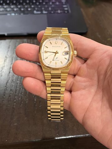 Đồng Hồ Rolex Xách Tay Chính Hãng: Hướng Dẫn Toàn Diện Cho Người Mua Thông Thái
