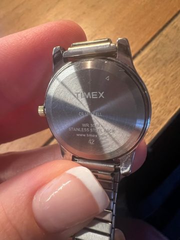 Đồng Hồ Timex CR2016 Cell WR30M: Khám phá Pin và Khả năng Chống Nước