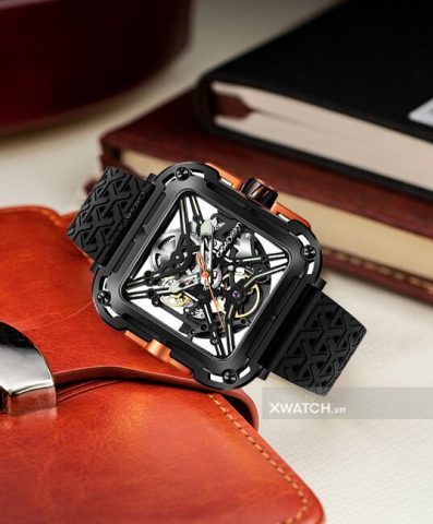 Quyết định có nên mua đồng hồ tại Xwatch hay không là một băn khoăn phổ biến của nhiều tín đồ đồng hồ tại Việt Nam.