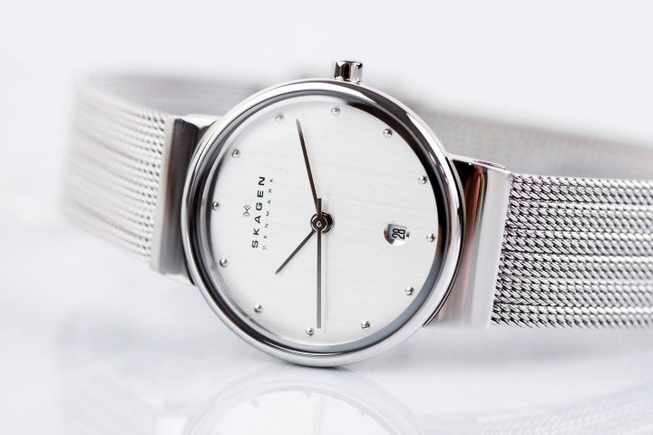 Đồng hồ Skagen Nữ Xách Tay: Hướng Dẫn Toàn Diện Từ A-Z để Mua Sắm Thông Minh