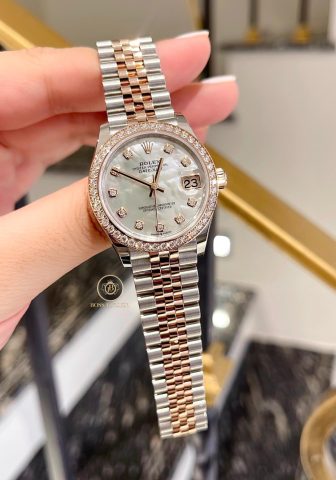 Quy trình sản xuất đồng hồ Rolex: Khám phá bí mật đằng sau cỗ máy thời gian hoàn hảo